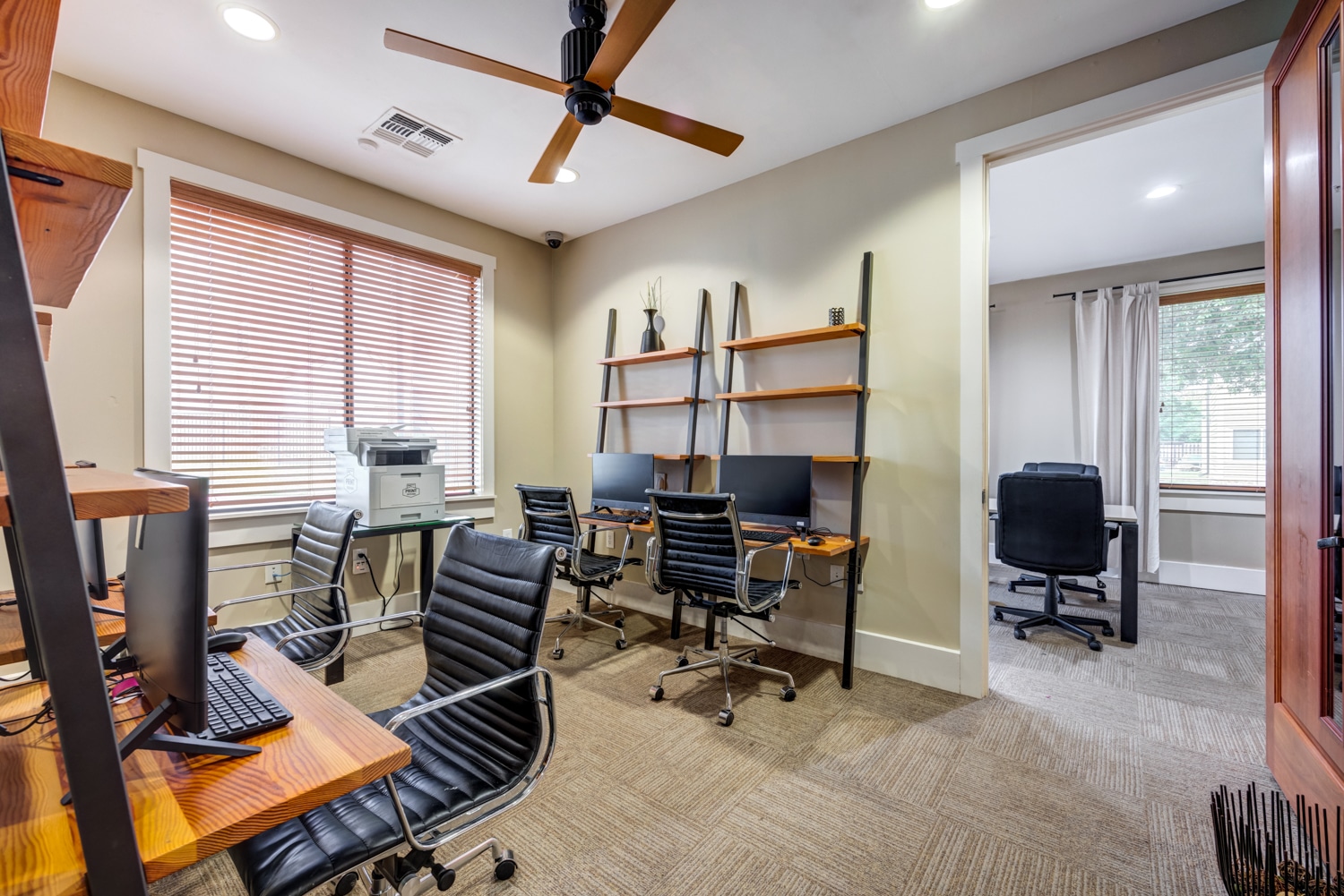 madera-apartments-near-ut-san-antonio-computer-lab